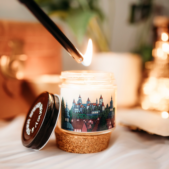 An Heir Comes to Rise Inspired: Kingdom Candle 6oz