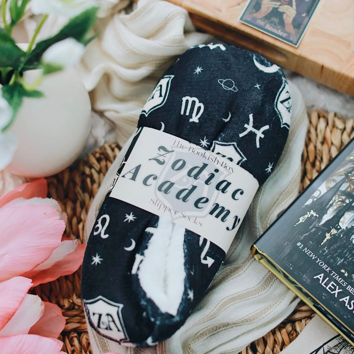 On sale Zodiac Academy goodies Bookish Box. Blanket, Book Tin, Candle/Carousel, Slippers