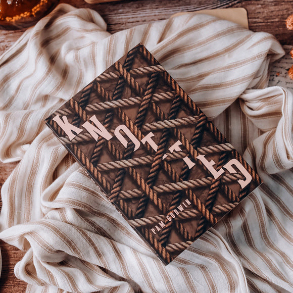 Knotted Exclusive Luxe Edition