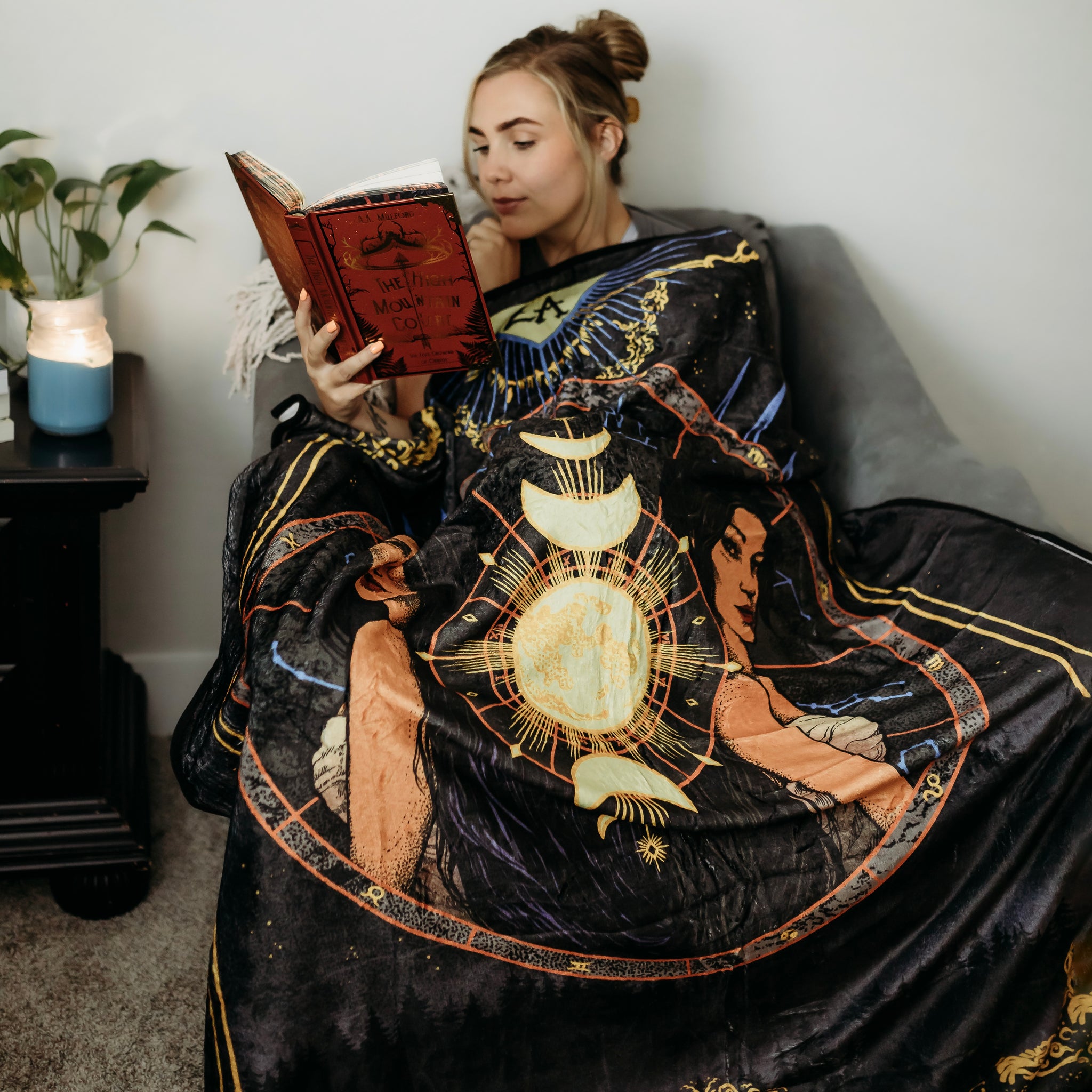 Zodiac Academy Bookish Box shops Blanket!